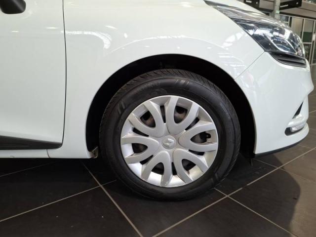 Renault Clio image 9
