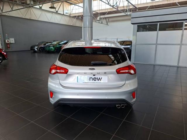 Ford Focus image 3