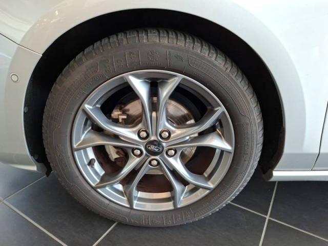 Ford Focus image 8