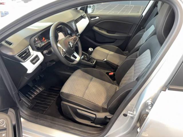 Renault Clio image 8