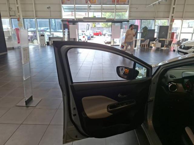 Nissan Micra image 7
