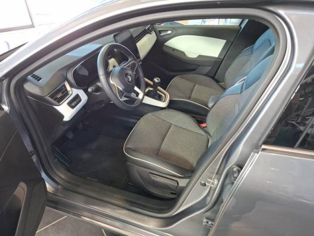 Renault Clio image 1