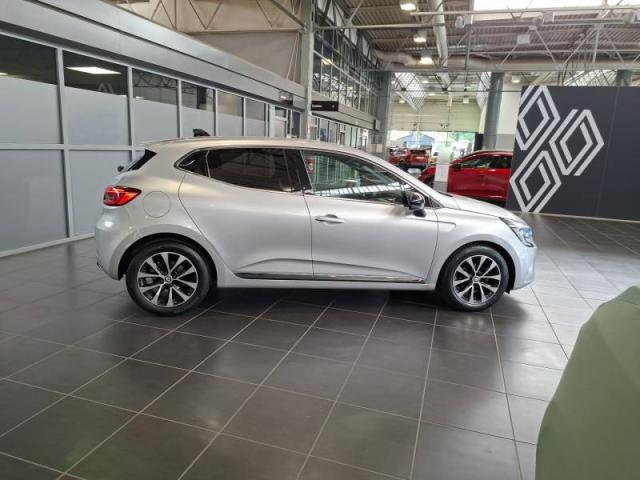 Renault Clio image 9