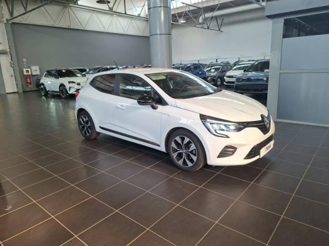 Renault Clio image 2