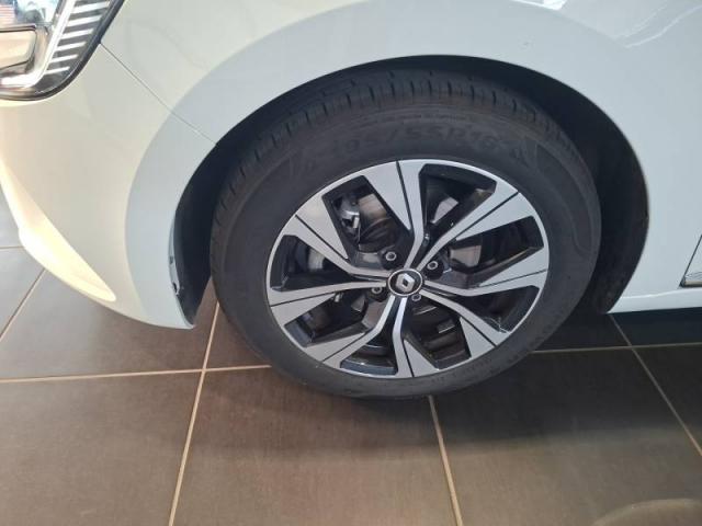 Renault Clio image 9