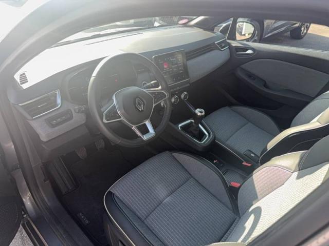 Renault Clio image 8