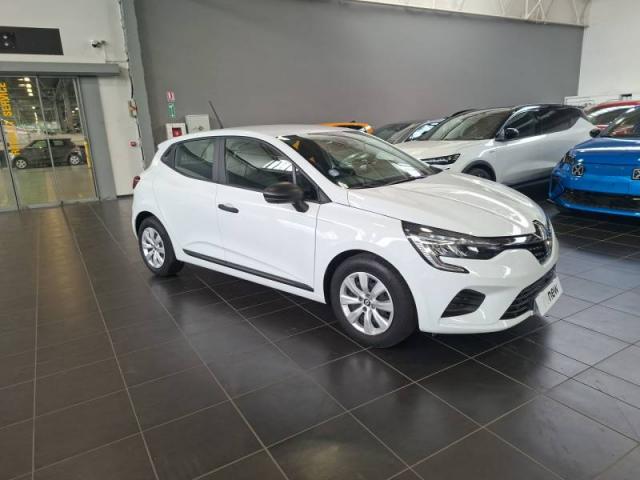 Renault Clio image 2