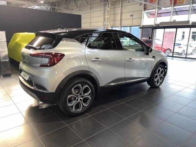 Renault Captur image 1