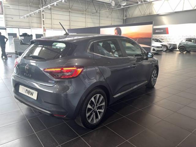 Renault Clio image 8