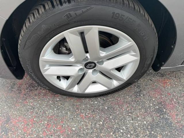 Renault Clio image 6