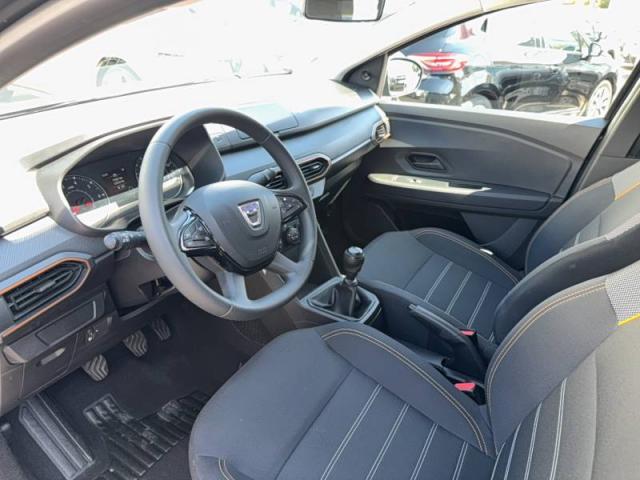Dacia Sandero image 8