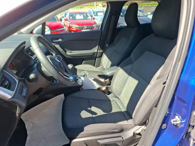 Renault Captur image 1