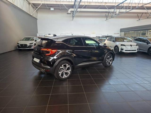 Renault Captur image 2