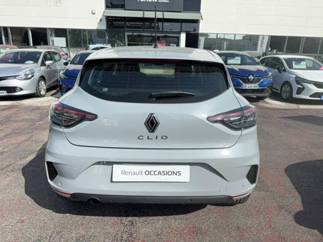 Renault Clio image 2