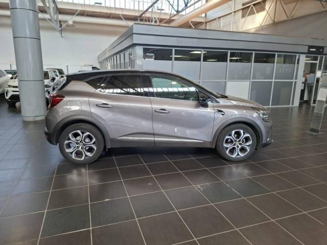 Renault Captur image 9