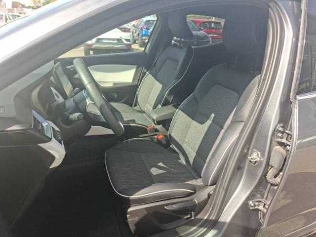 Renault Clio image 9