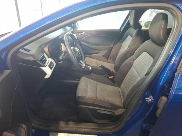 Renault Clio image 8