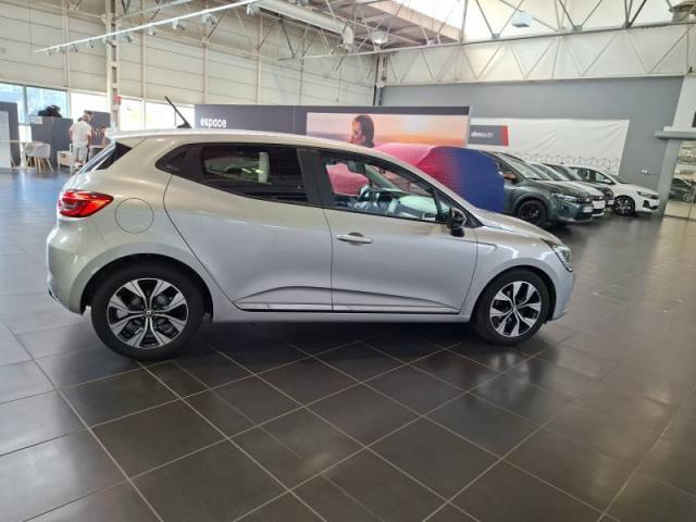 Renault Clio image 6