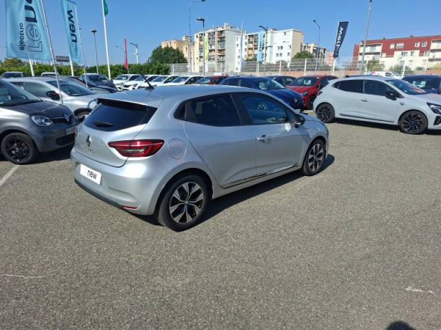 Renault Clio image 2