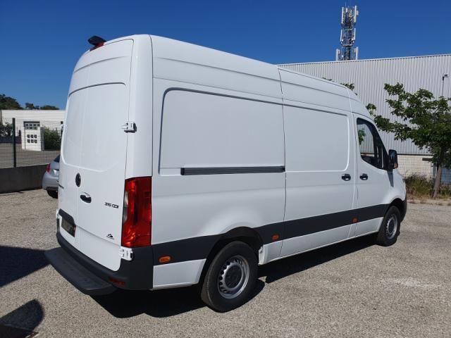 Mercedes Benz Sprinter image 6