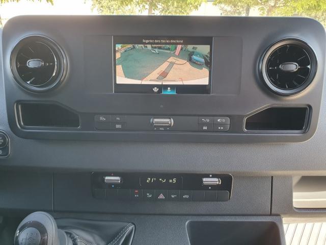 Mercedes Benz Sprinter image 9