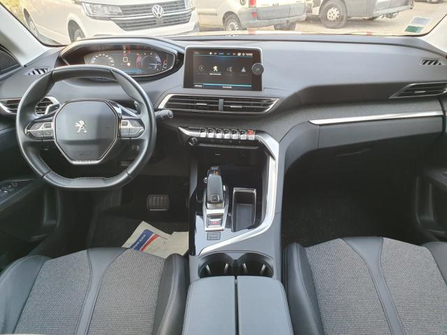Peugeot 5008 image 1