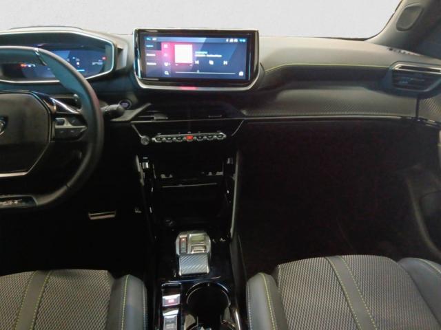 Peugeot 2008 image 5