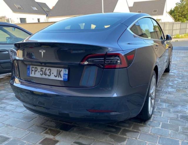 Tesla Model 3 image 2