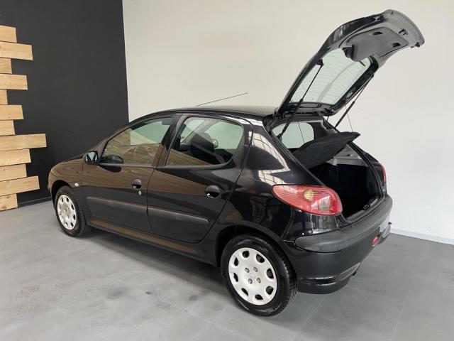 Peugeot 206 image 5