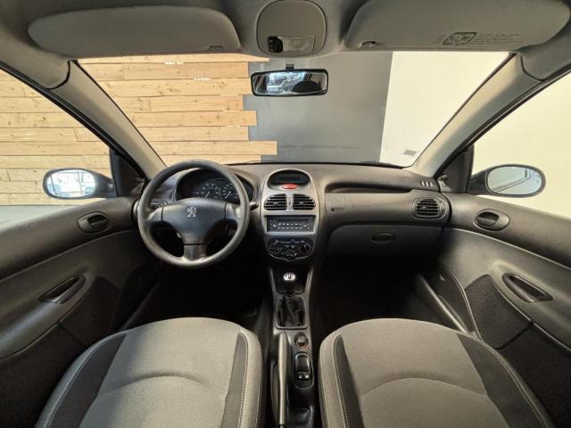 Peugeot 206 image 3