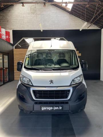 Peugeot Boxer image 1