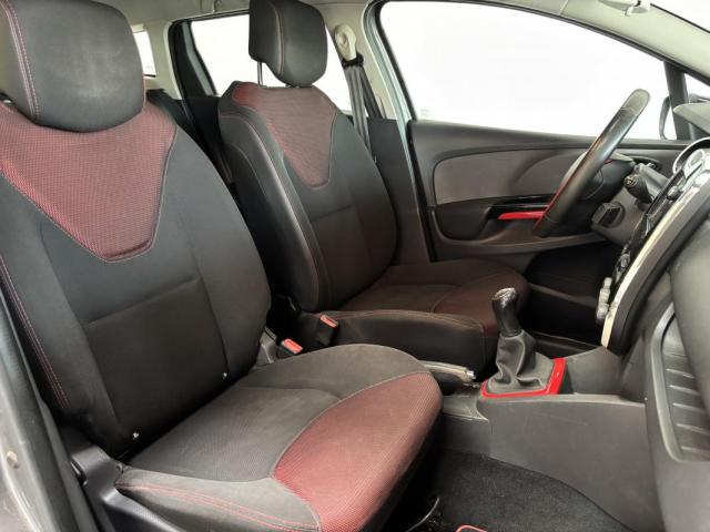 Renault Clio Estate image 5