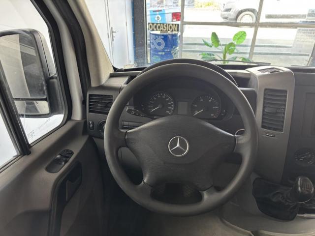 Mercedes Benz Sprinter image 1