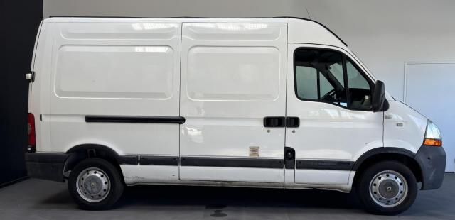 Renault Master image 2