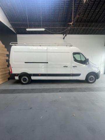 Renault Master Combi image 3