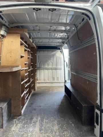 Renault Master Combi image 7