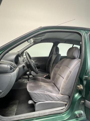 Renault Clio image 9