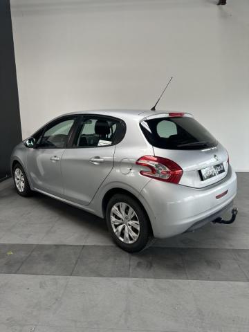 Peugeot 208 image 7