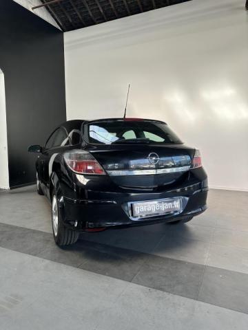 Opel Astra image 2