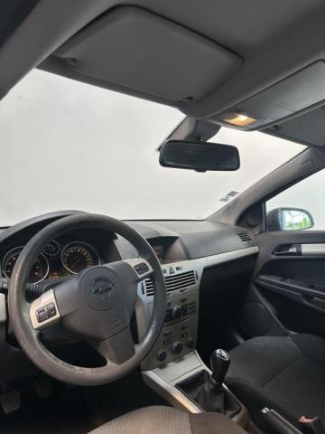 Opel Astra image 3