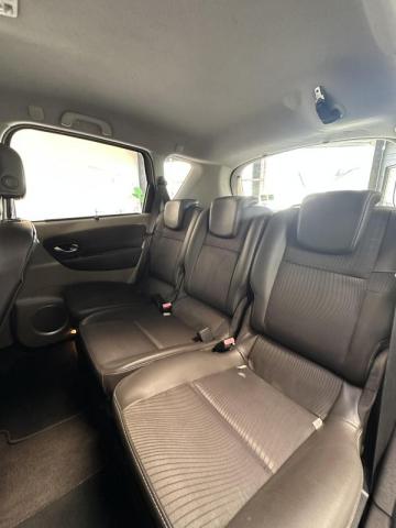 Renault Scénic image 2