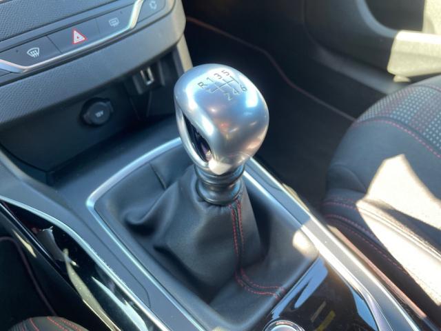 Peugeot 308 image 1