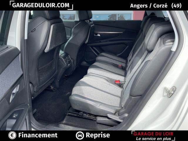 Peugeot 5008 image 3