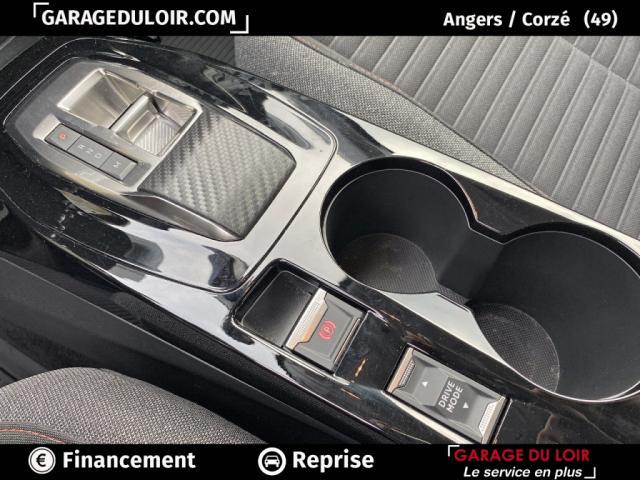 Peugeot 2008 image 8