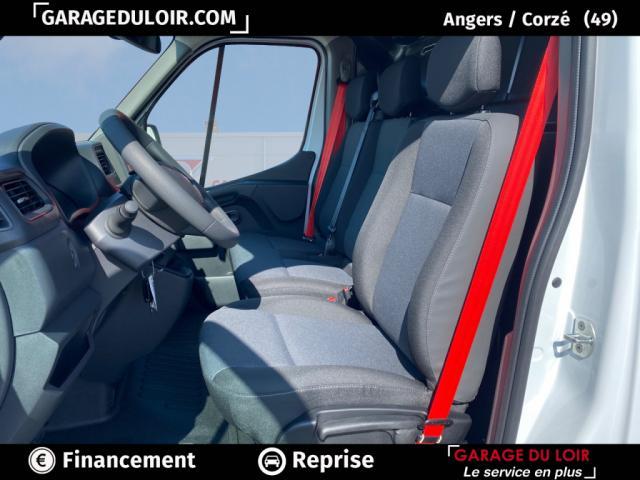 Renault Master image 8