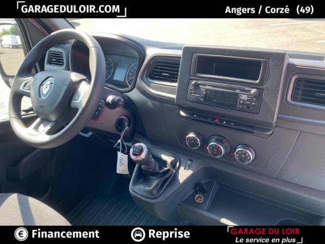 Renault Master image 9