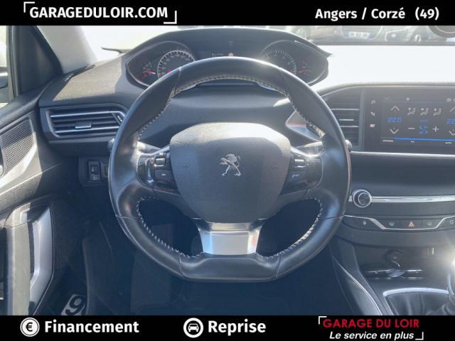 Peugeot 308 image 2