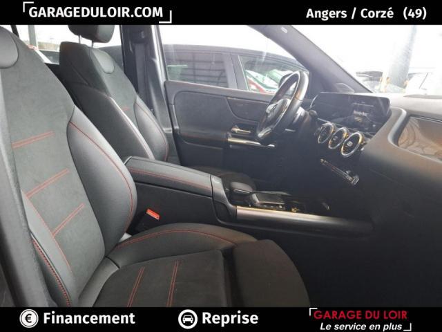 Mercedes Benz Gla image 8