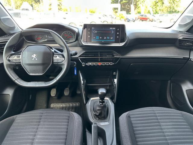 Peugeot 208 image 9