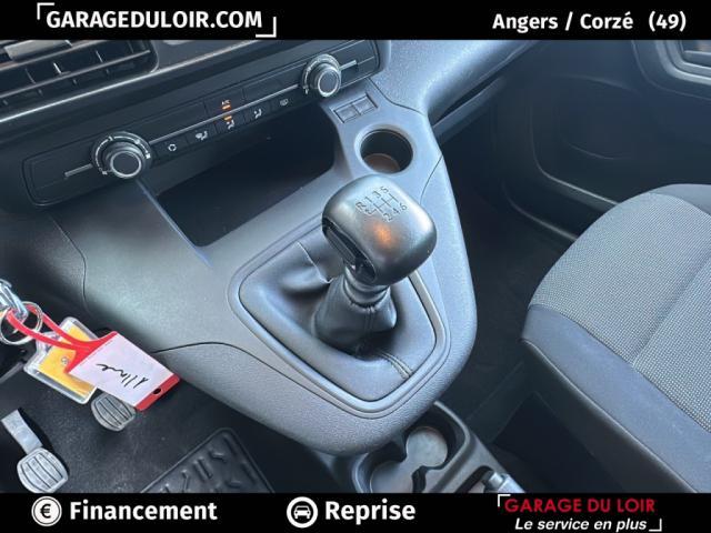 Peugeot Rifter image 9